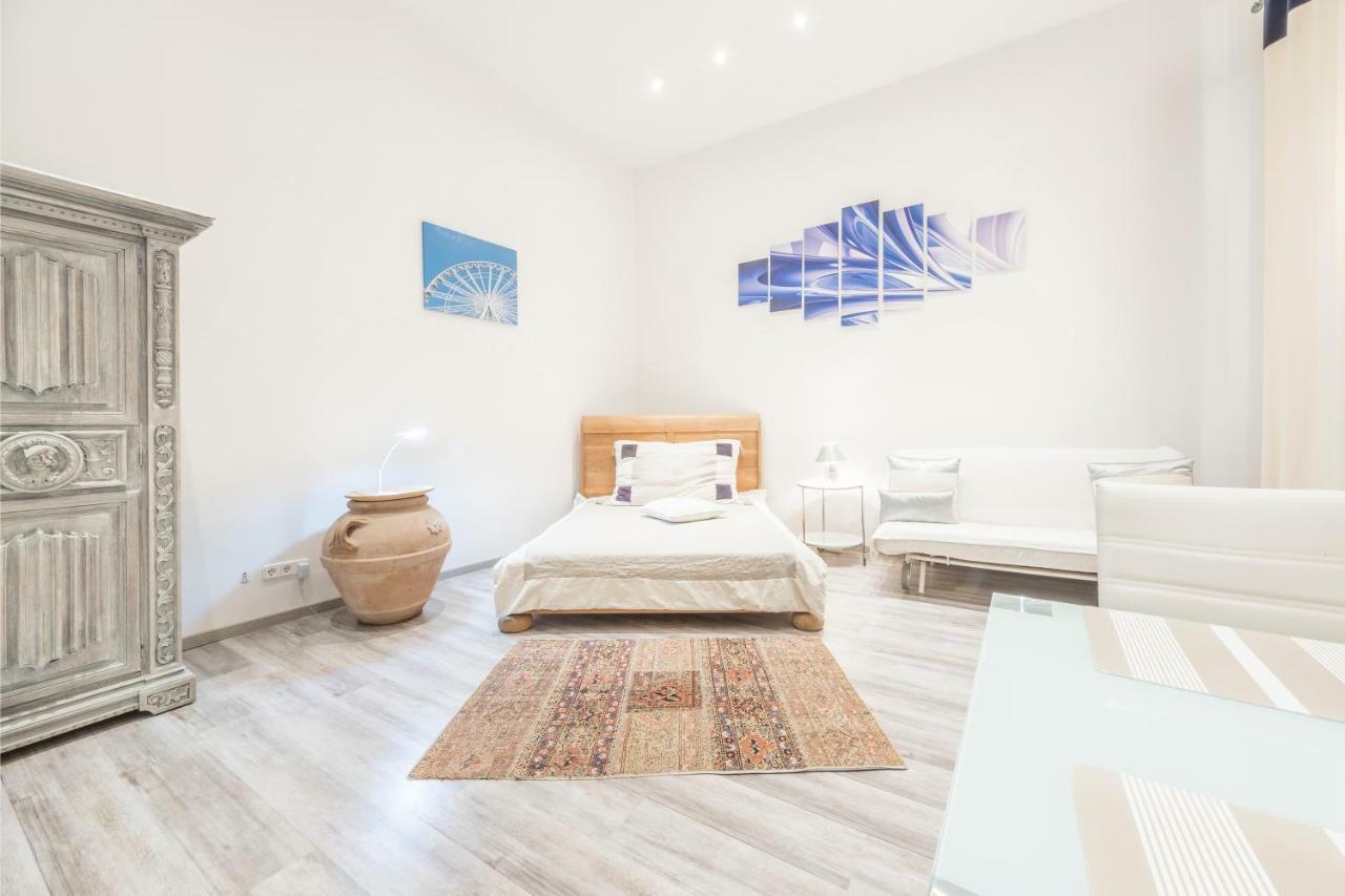 Atlanta Apartment Is In The Heart Of Budapest Luaran gambar